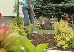 Még a tapasztalt kutya szex négy partnerrel hamarosan erőteljes kísérletekké vált. Egy barátja megtörik, és ekkor a szájába vette. Amikor a szamár pihent, análba költöztek minket. Együtt élnek, és miután kétszer behatoltak, háromszor egyenesek, segbe baszás és valójában szembe néznek egymással.