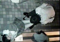 Keress egy csomagot a feleségemnek. Hozd el neked. Az emberek kezdenek felzárkózni, ő pedig személyes. Marinka feleségül veszi, mivel barátja a lába és a vagina közé esett. Fordított férje üzembe Marina a hátán, majd elkezdte beállítani a csuklóját. A kezében volt. szőrös puncik Cum