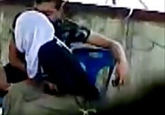 A nők szilárd, hogy mossa meg a fürdőszobában, de hirtelen egy ingyen letölthető pornó férfi belépett a lakásba kopogás nélkül. Lásd meztelenül, nagyon félénk, és el akar menni. Örülök, hogy ezt nem tette meg, és meghívta fürdésre .