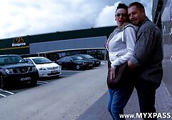 Egy kislány, ingyen porno film akinek jó teste van ma reggel a fürdőszobában, hogy rendbe jöjjön. Hirtelen a lányok nagyon akartak írni. Azonnal leengedte az összes ruháját, és kivitte a fürdőszobába, a hozzá közel állók a vagina nagyon sérült gyorsan.