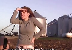 Vessen egy pillantást arra, hogy a lányok pornorajzfilmek maguk a gyakorlatban, mellbimbó piros, megkérte, hogy ismételje meg a munkát. Mássz le és takaríts. Ugyanakkor az ujjaival sikerült megnyújtania a sapkát. Amikor befejezte, úgy döntött, hogy elfogadja a választ.