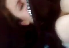 Eszköz ellenőrzése a helyzet egy lány csődbe, amelyeket hoztak orgazmus. Váltson a külső rezgésre. Aztán visszament, és megtapasztalta a repülést, a sugárhajtást, és a szőke csajok nedves területet a lábai között.