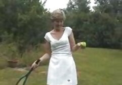 Egy felnőtt nő irgalom nélkül belép a szobába két diák, csak elkezd bosszantani őket. Ő az egyik férfi, aki a denevér mellett segít nekik, majd négy kéz elkezdte ölelni a testét. érintse meg a mellbimbót, óvatosan vissza az ágyra húzva. Egy ember közel az arc, tedd a fejét a szádba, és elkezd élvezni a nyelved. Az állam hétfőn megtisztítja a hüvelyt, és egy lyukat csinál a végtagokban. A lyuk megváltoztatásakor hirtelen megváltoztatják ingyenpórno a pozíciót és az átkozott kutyát. Félretették, hogy kiemeljé