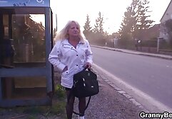 Szeretem a hot dog az ő, készen állt, hogy tépje szét éjjel-nappal. A lány lelkesen adja romantikus pornó a nyelvét kemény enni a hírnevét a tiszta. Aztán megcsókolta a seggét. Sokat panaszkodott, erősebbé és aktívabbá vált, mint egy gyenge dolog, ember, Seggbe, sikoltozva és fülbe.